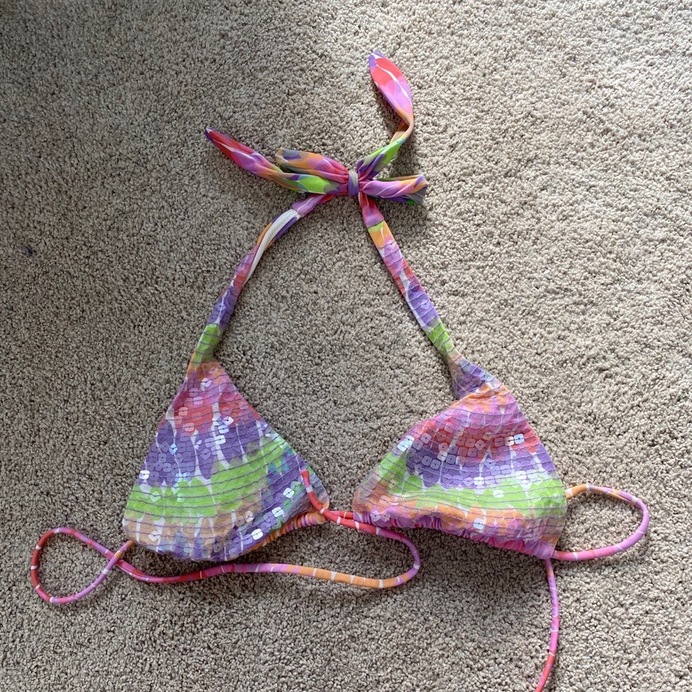 Victoria’s Secret bikini top
